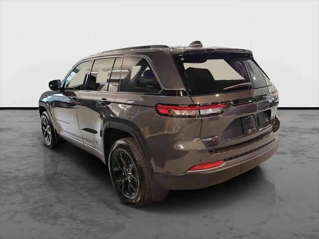 2026 Jeep Grand Cherokee Altitude 4x4