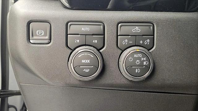 2026 Chevrolet Silverado 1500 4WD Crew Cab Short Bed RST