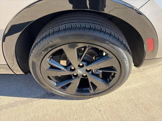 2022 Buick Envision FWD Essence