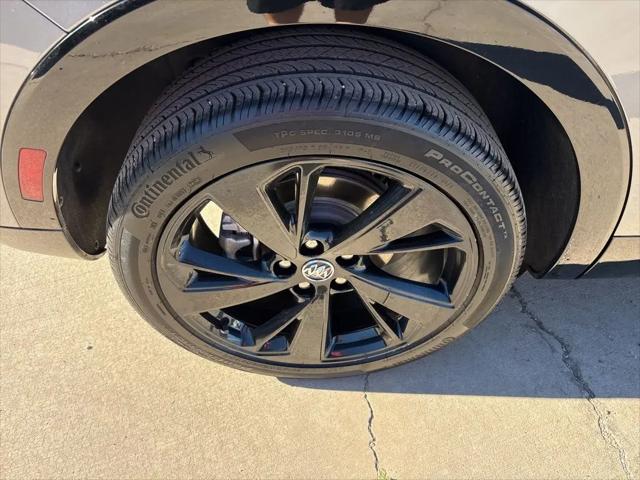 2022 Buick Envision FWD Essence
