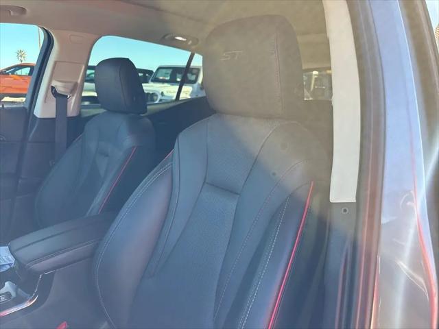 2022 Buick Envision FWD Essence