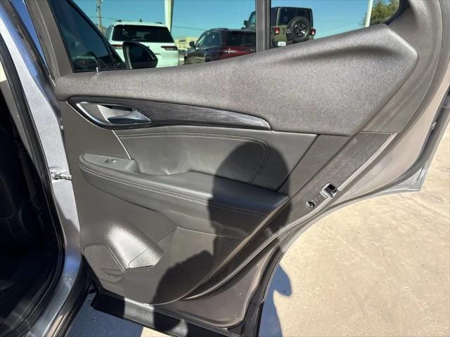 2022 Buick Envision FWD Essence