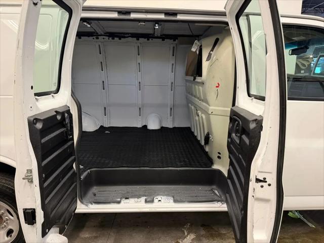 2017 Chevrolet Express Work Van