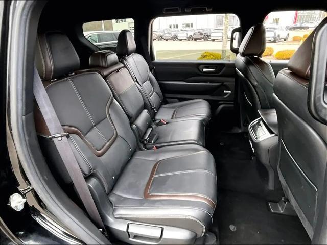 2025 Nissan Armada SL 4WD