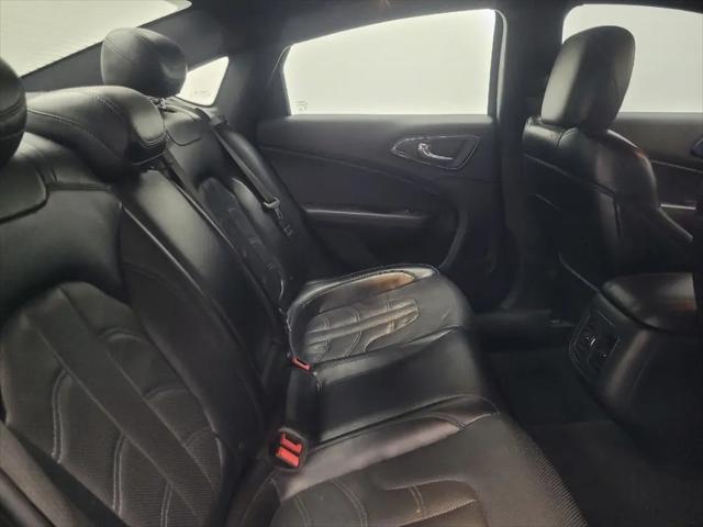 2015 Chrysler 200 S