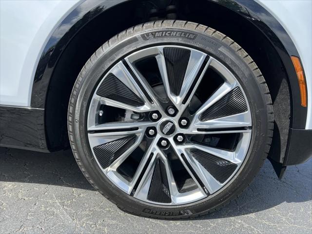 2026 Cadillac iQ Signature Luxury AWD