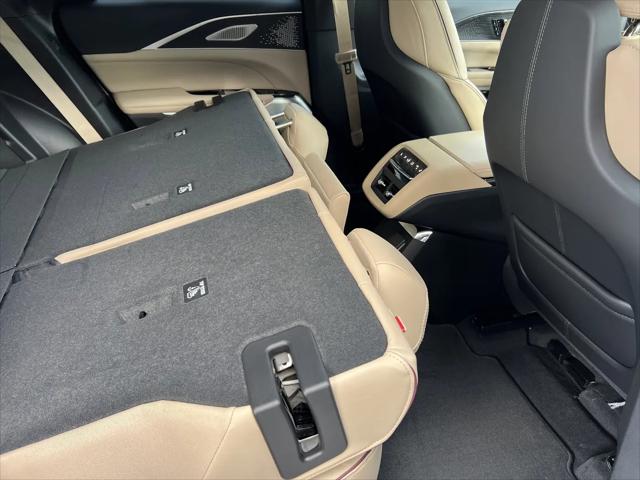 2026 Cadillac iQ Signature Luxury AWD