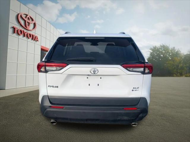 2025 Toyota RAV4 Hybrid XLE