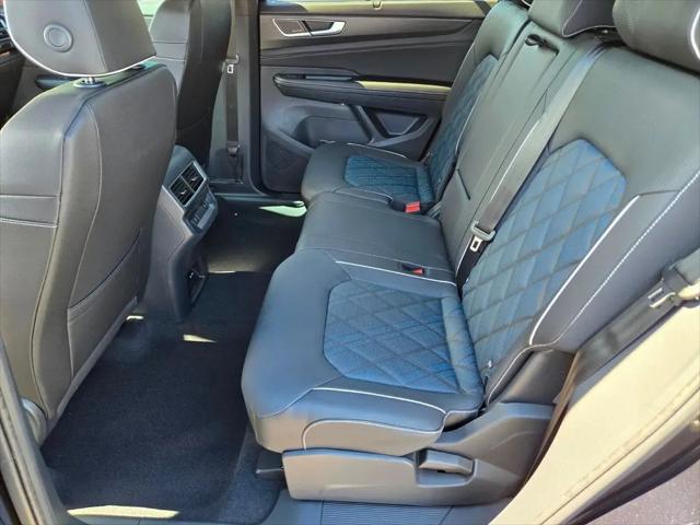 2026 Volkswagen Atlas Cross Sport SEL Premium R-Line