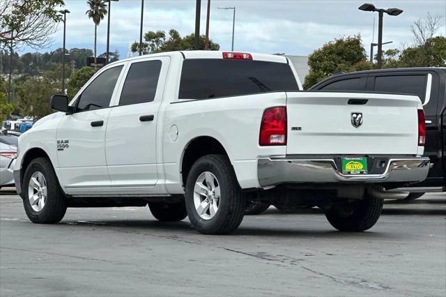 2022 Ram 1500 Classic SLT Crew Cab 4x2 5'7" Box