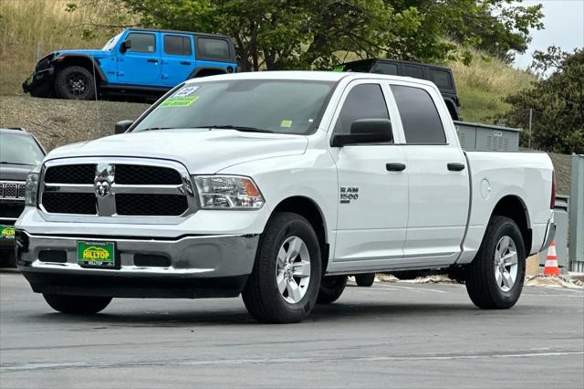 2022 Ram 1500 Classic SLT Crew Cab 4x2 5'7" Box
