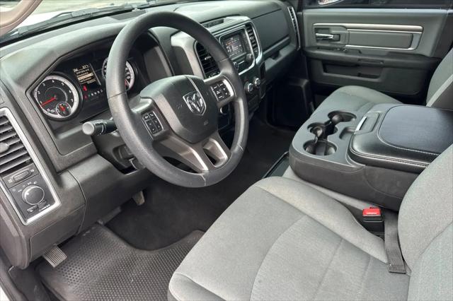 2022 Ram 1500 Classic SLT Crew Cab 4x2 5'7" Box