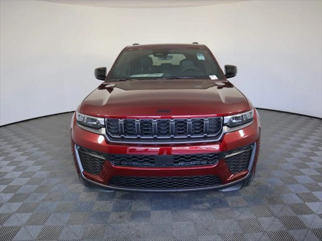 2026 Jeep Grand Cherokee Altitude 4x4