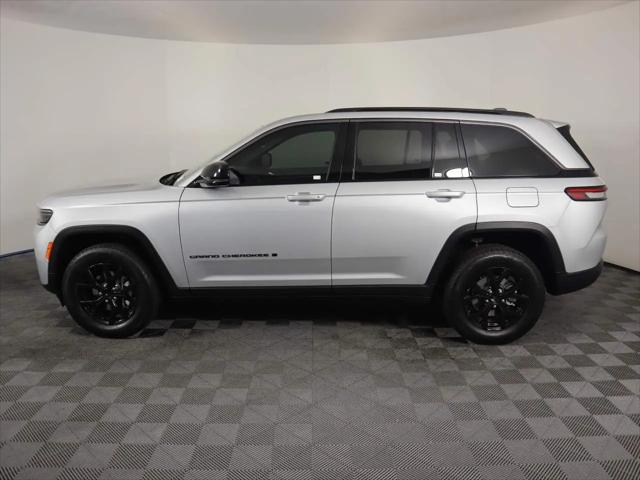 2026 Jeep Grand Cherokee Altitude 4x4