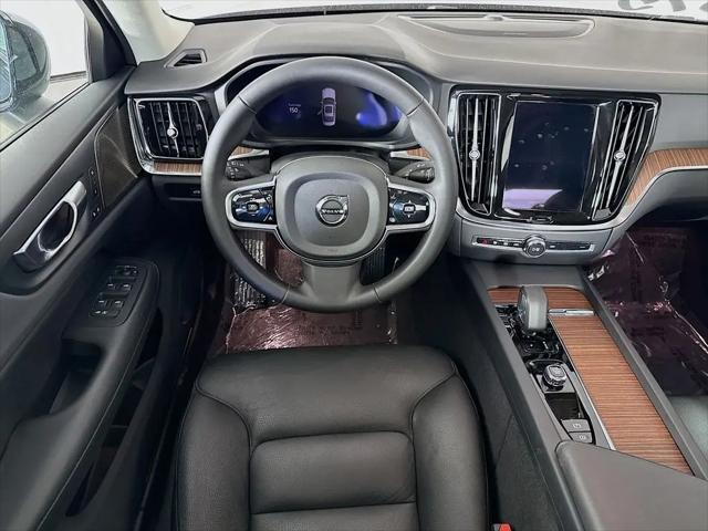 2025 Volvo S60 B5 Plus