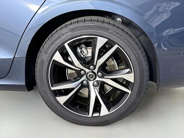 2025 Volvo S60 B5 Plus