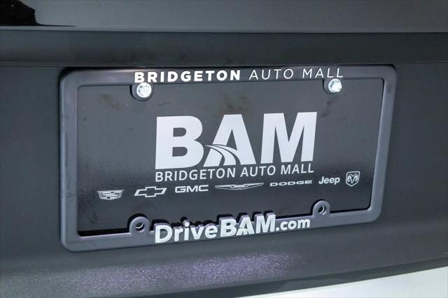 2024 Buick NV Preferred FWD