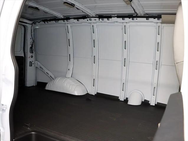 2026 Chevrolet Express Cargo Van 2500 Regular Wheelbase, WT, RWD