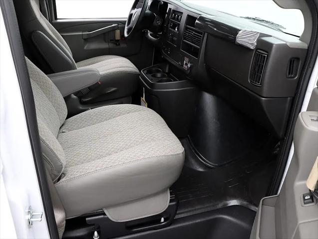 2026 Chevrolet Express Cargo Van 2500 Regular Wheelbase, WT, RWD