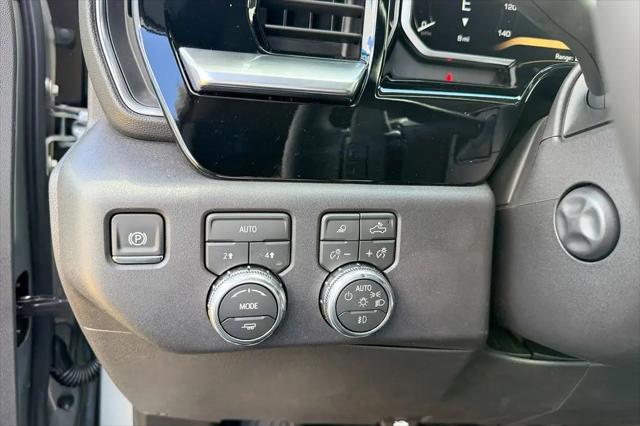 2026 GMC Sierra 1500 Crew Cab, Short Bed, SLT, 4WD