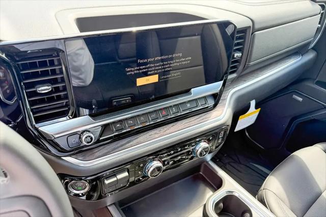 2026 GMC Sierra 1500 Crew Cab, Short Bed, SLT, 4WD