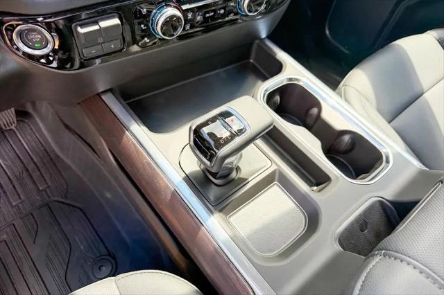 2026 GMC Sierra 1500 Crew Cab, Short Bed, SLT, 4WD