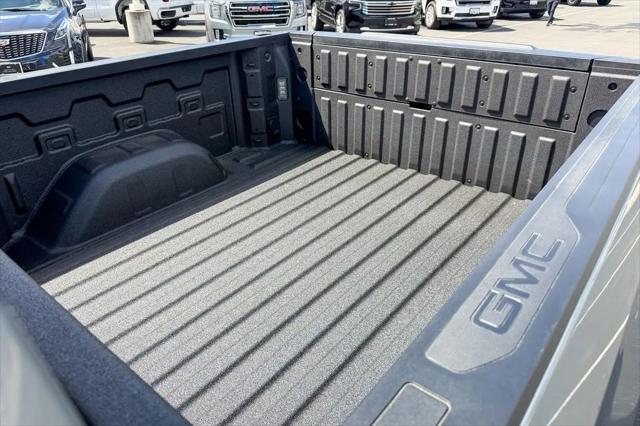 2026 GMC Sierra 1500 Crew Cab, Short Bed, SLT, 4WD