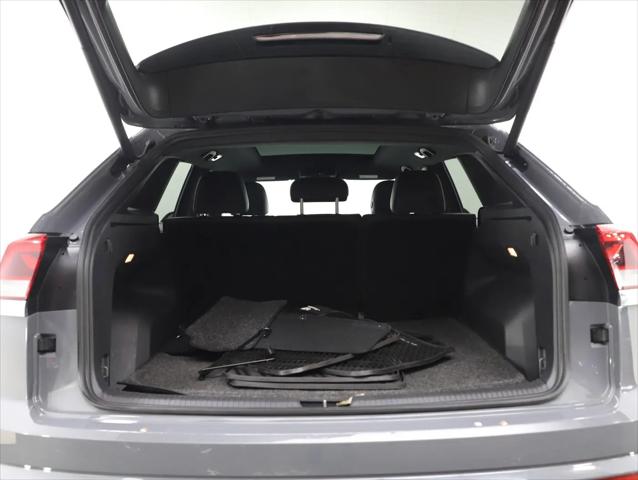 2022 Volkswagen Atlas Cross Sport 3.6L V6 SEL R-Line