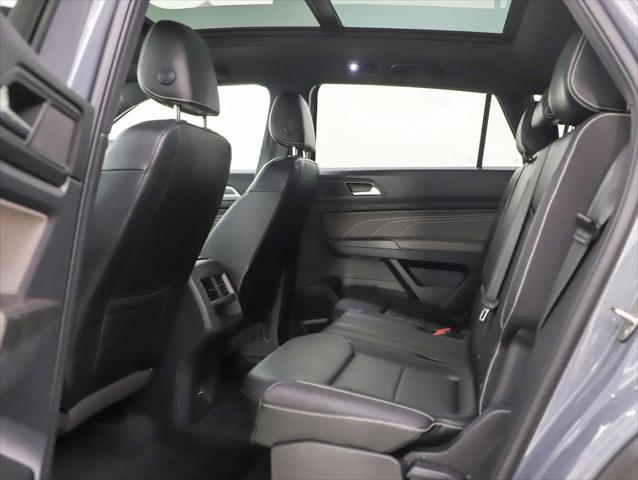 2022 Volkswagen Atlas Cross Sport 3.6L V6 SEL R-Line
