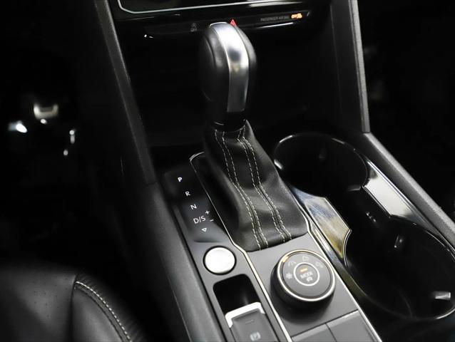 2022 Volkswagen Atlas Cross Sport 3.6L V6 SEL R-Line