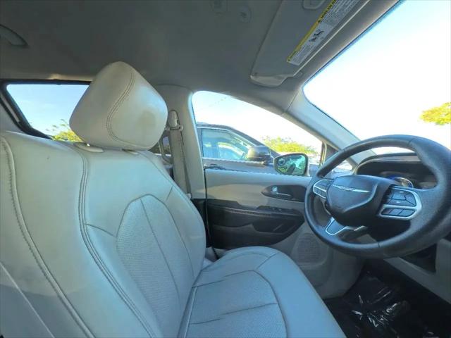 2021 Chrysler Voyager LXI