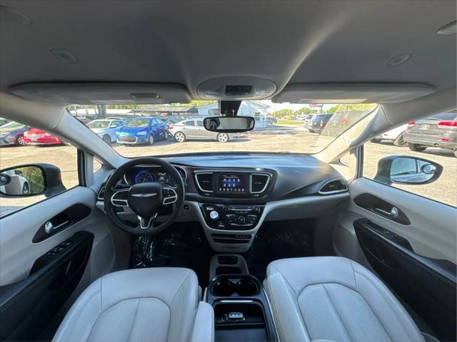 2021 Chrysler Voyager LXI