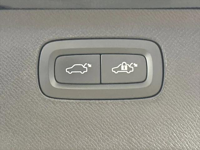 2022 Volvo XC90 Recharge T8 Inscription Expression 6 Passenger