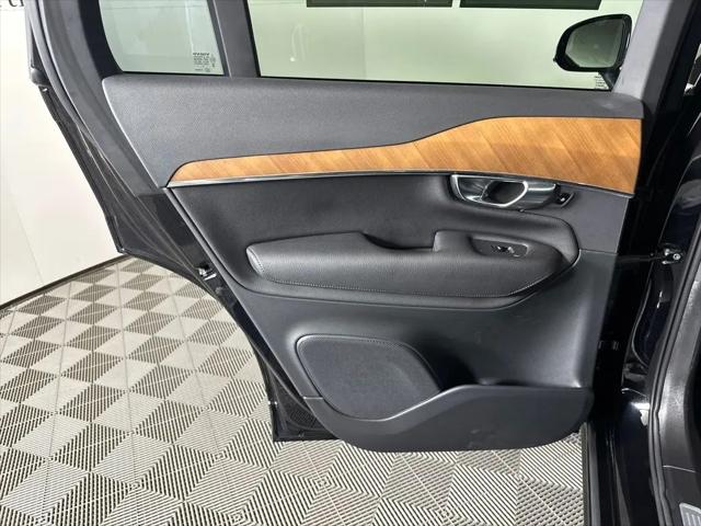 2022 Volvo XC90 Recharge T8 Inscription Expression 6 Passenger