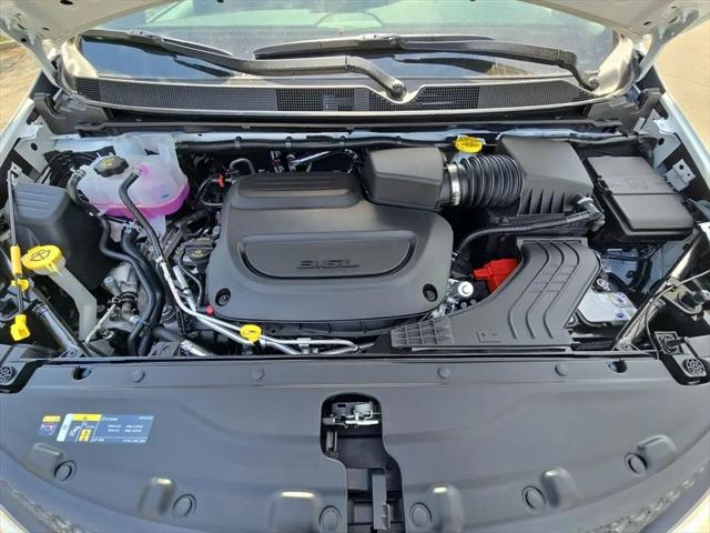2026 Chrysler Voyager LX