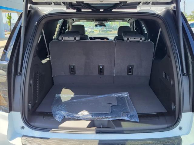 2026 Chevrolet Suburban LT, RWD