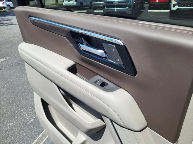2026 Chevrolet Suburban LT, RWD