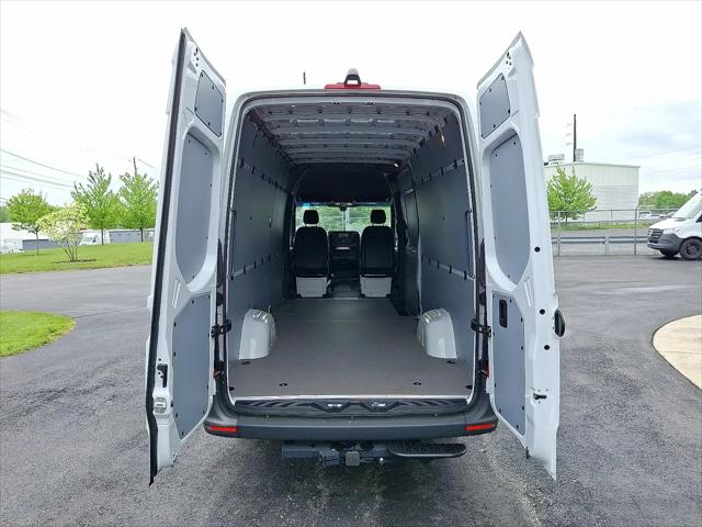 2024 Mercedes-Benz Sprinter 2500 High Roof 4-Cyl Diesel