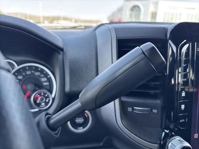 2026 Ram 2500 Black Express Crew Cab 4x4 6'4" Box