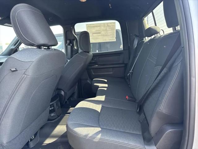 2026 Ram 2500 Black Express Crew Cab 4x4 6'4" Box