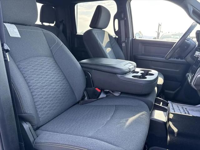 2026 Ram 2500 Black Express Crew Cab 4x4 6'4" Box