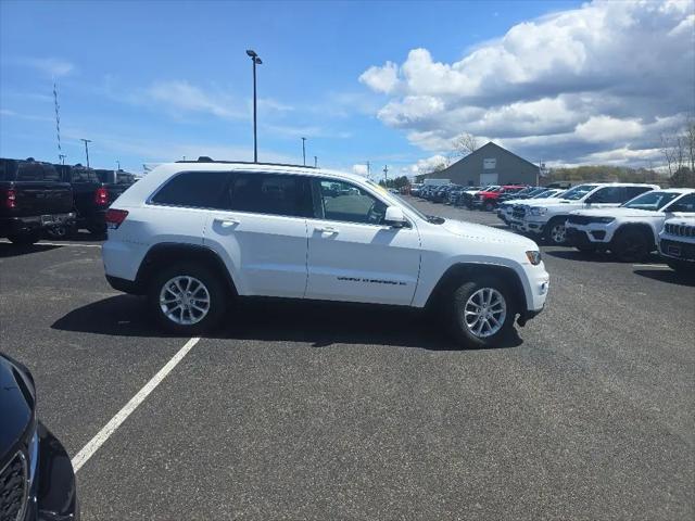 2022 Jeep Grand Cherokee Laredo E 4x4