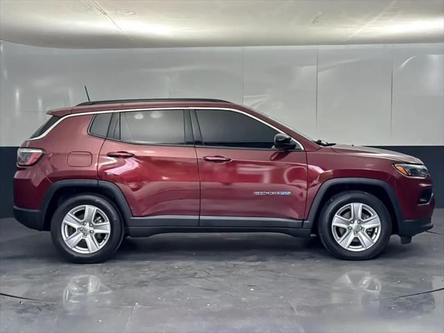 2022 Jeep Compass Latitude FWD