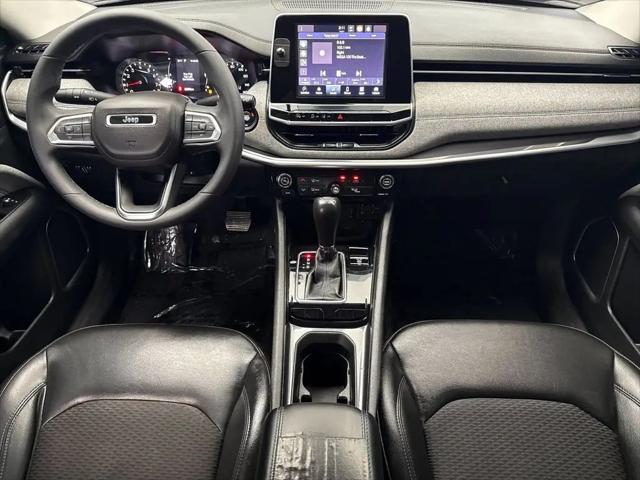 2022 Jeep Compass Latitude FWD
