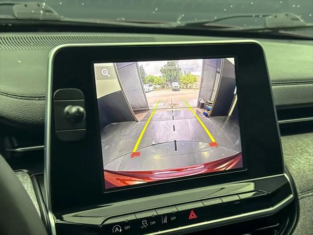 2022 Jeep Compass Latitude FWD