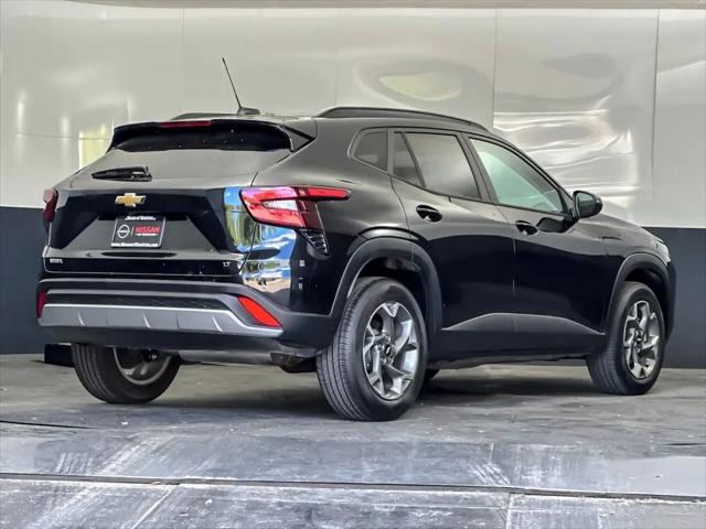 2025 Chevrolet Trax FWD LT