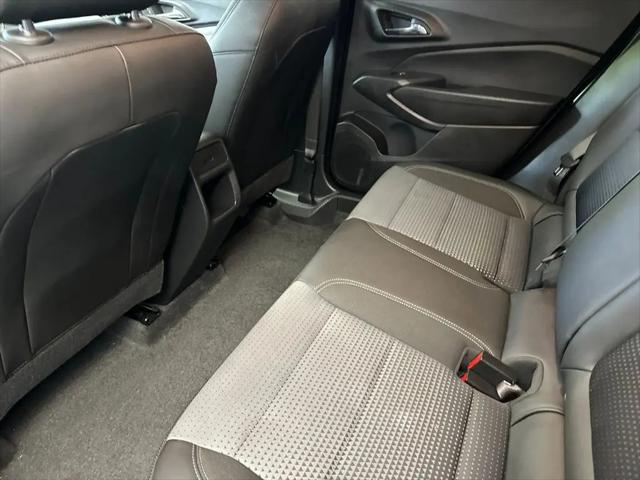 2025 Chevrolet Trax FWD LT