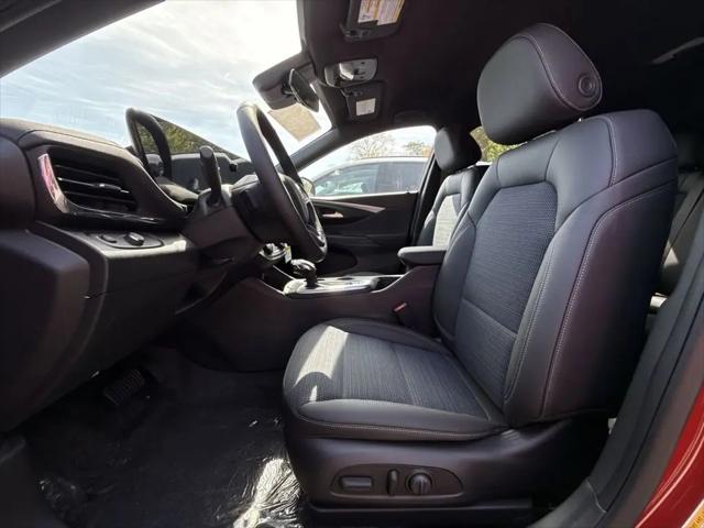 2026 Buick NV Preferred FWD