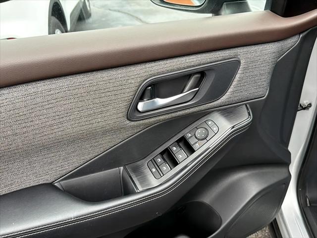 2022 Nissan Rogue SV Intelligent AWD