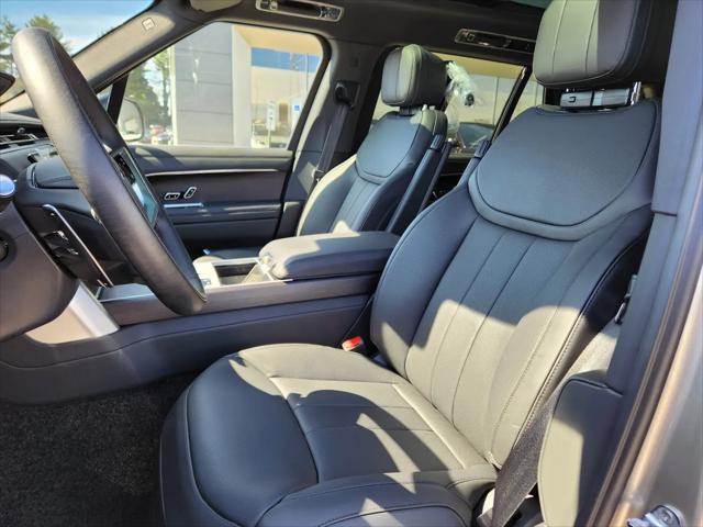 2026 Land Rover Range Rover P530 SE 7 Seat